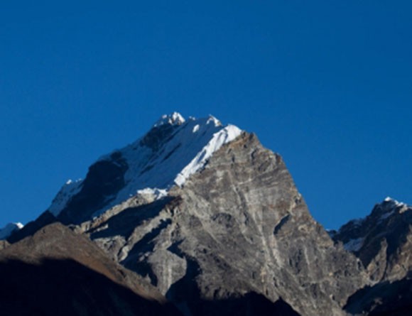 Lobuche Peak Climbing Thumbnail Image